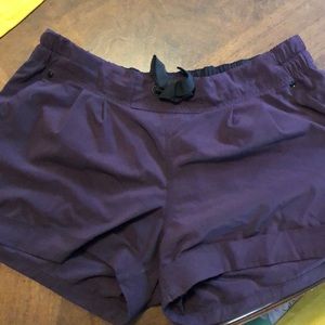 Lululemon Spring Break Away Short